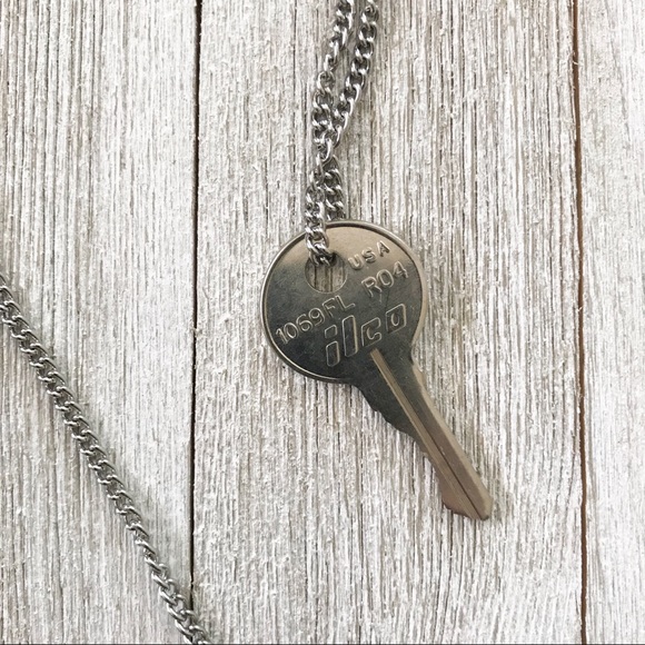 Silver Fearless Giving Keys Necklace - Picture 4 of 5